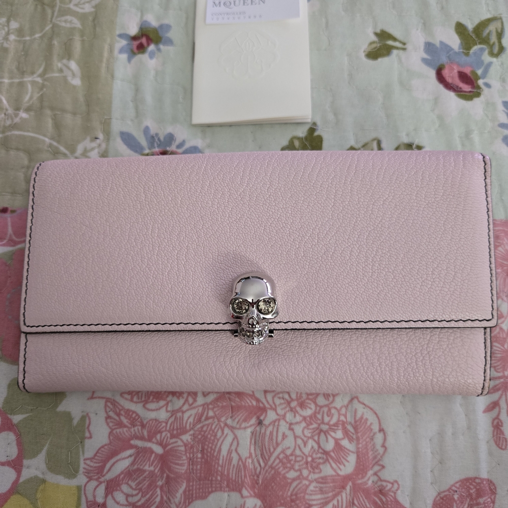 Alexander McQueen Pale Pink Skull-Embellished Wallet NWOT No callouts - Picture 2 of 13
